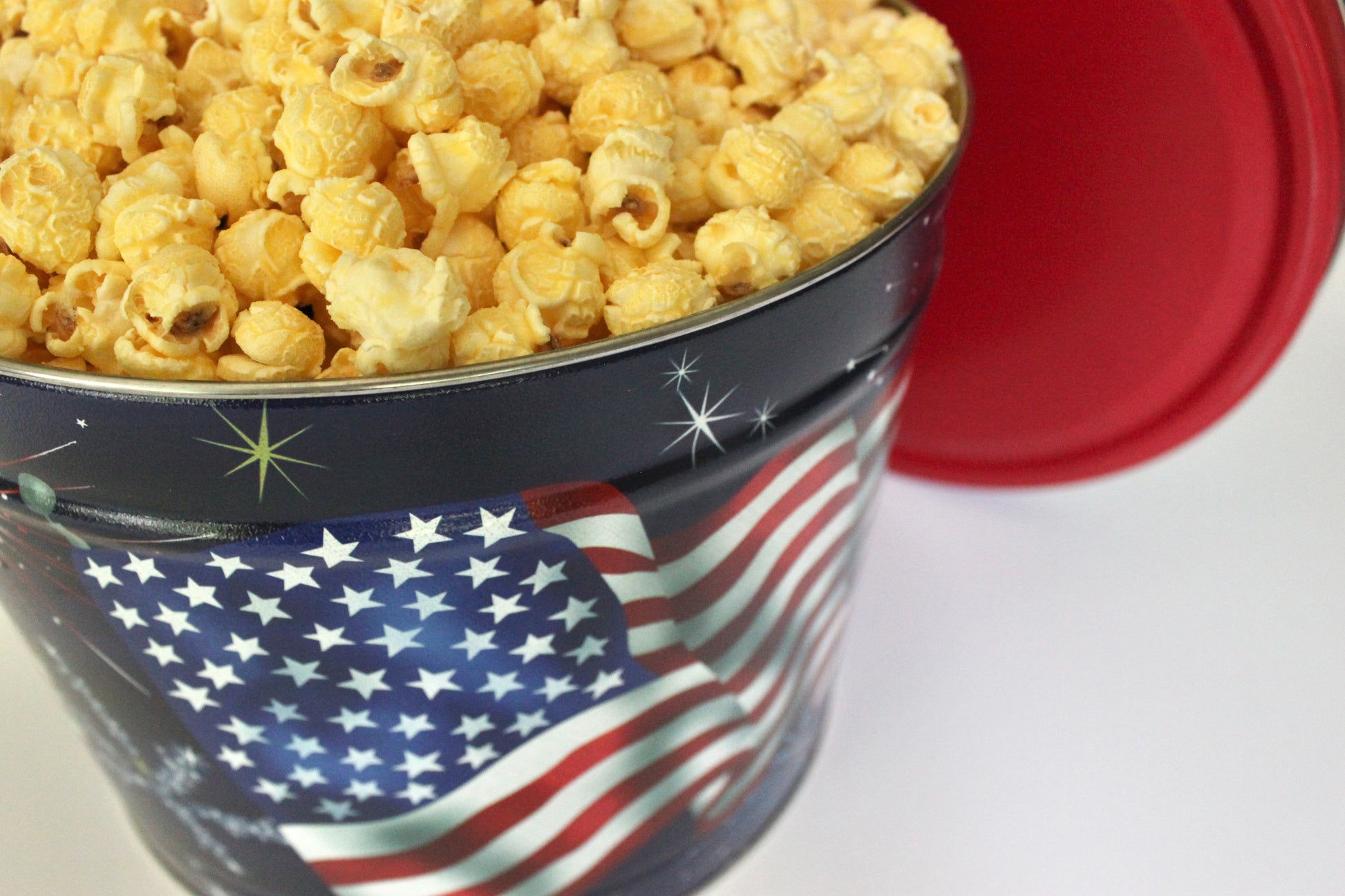 July 4th 2 Gallon Popcorn Tin - www.unclemyronspopcorn.com